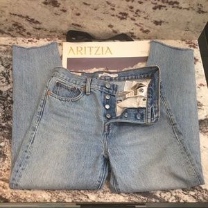 AritziaXLevis straight cropped jeans